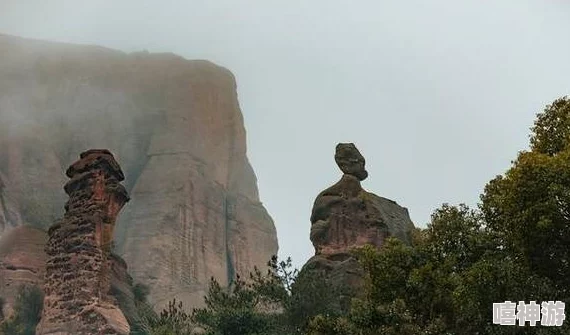 探索四川：神秘山水与美食之旅尽在其中